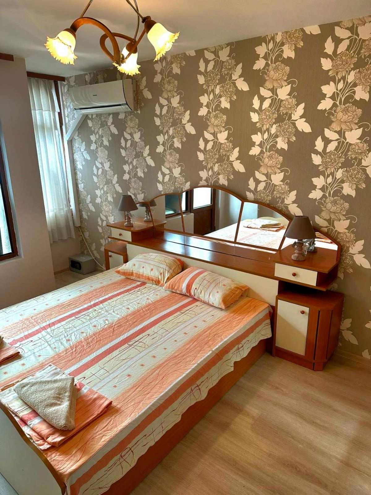 Lux Apartment Sisi Burgas Bagian luar foto