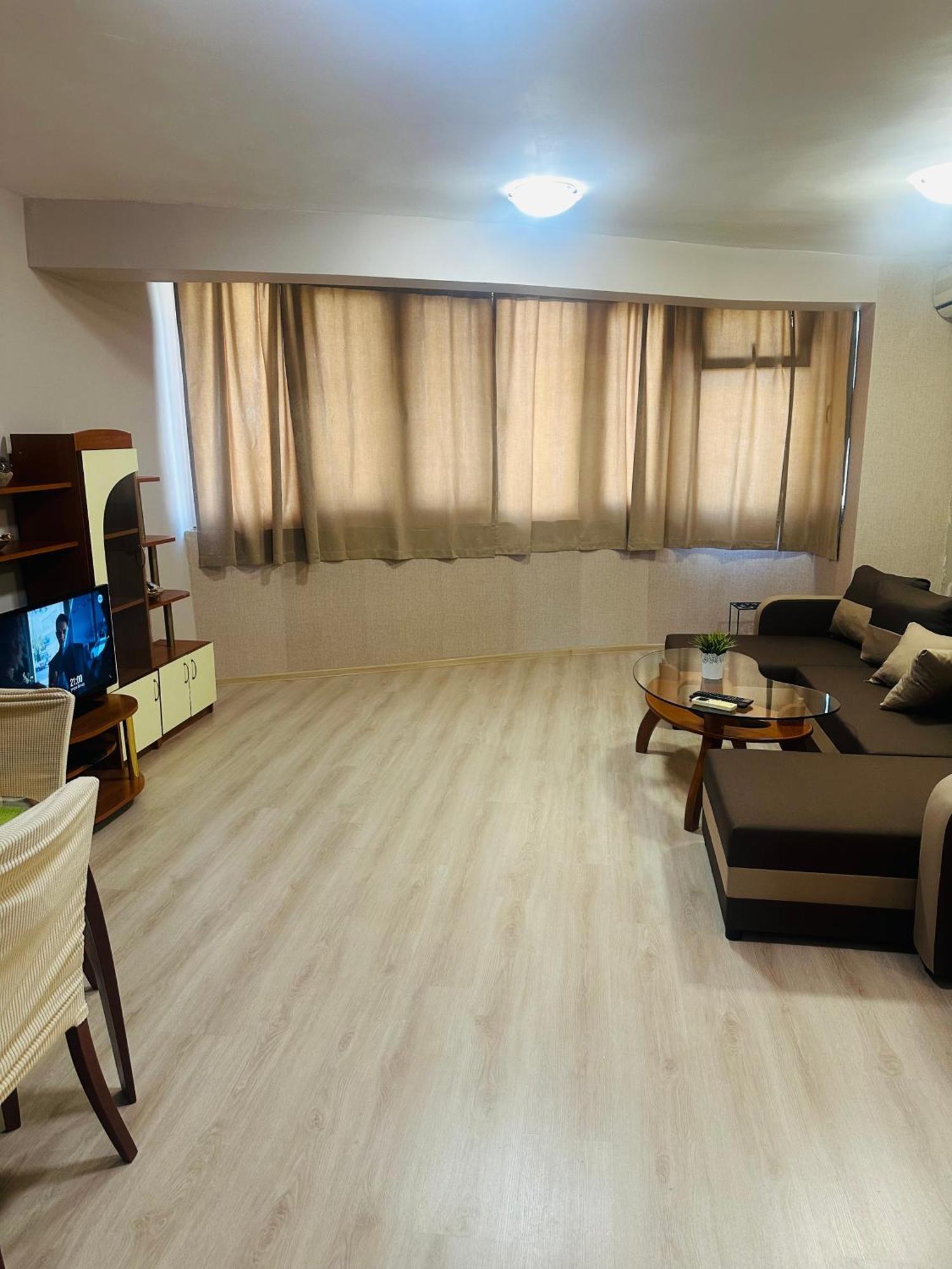 Lux Apartment Sisi Burgas Bagian luar foto